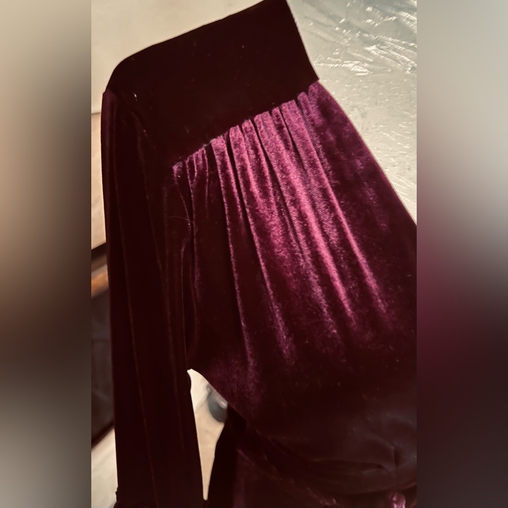 MISA LOS ANGELES Boho Velvet puff sleeve Wrap Dress in Deep Burgundy - Picture 7 of 11